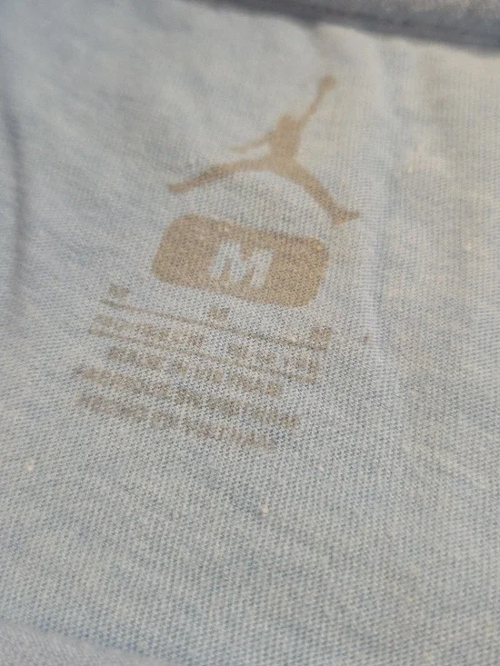 NIKE AIR TSHIRT - Picture 2 of 3